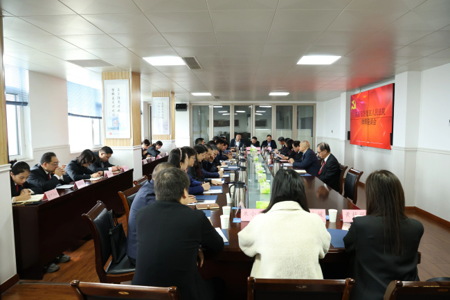 共商 共建 共促——卧龙区法院召开律师座谈会